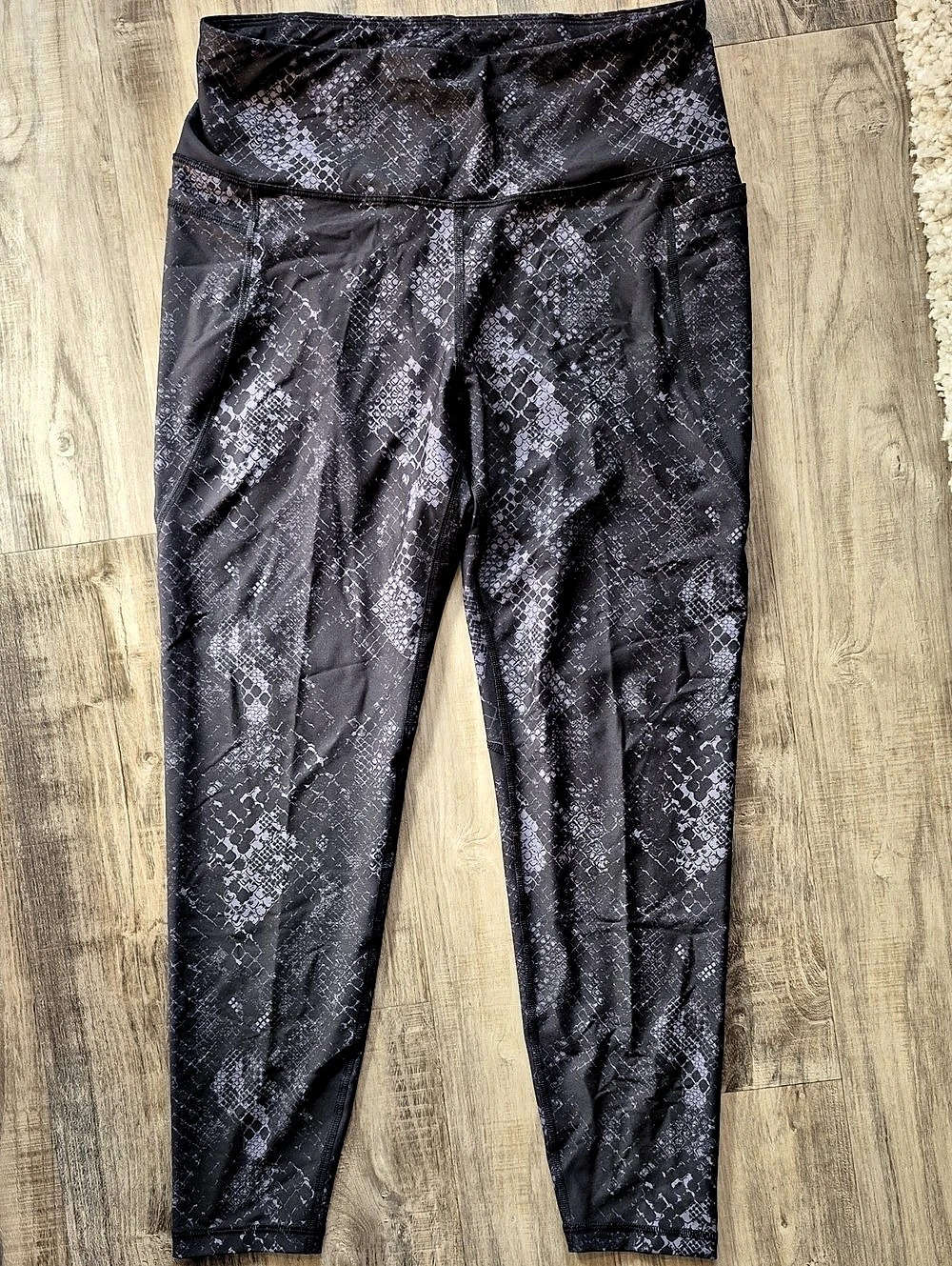 Old Navy Elevate Legging Go-Dry Animal Print XL